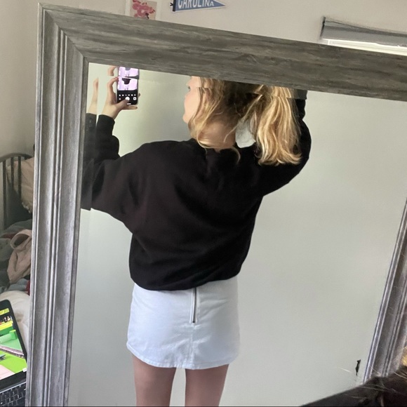 Aritzia Black Oversized Crewneck Sweatshirt - Picture 4 of 5